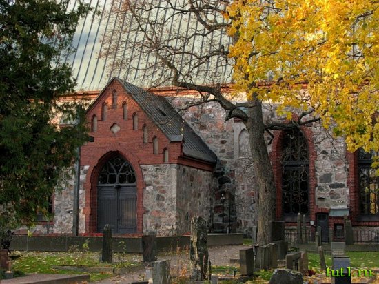 Церковь Святого Лаврентия в городе Вантаа, Финляндия