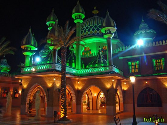Дворец Тысяча и одна ночь в Хургаде