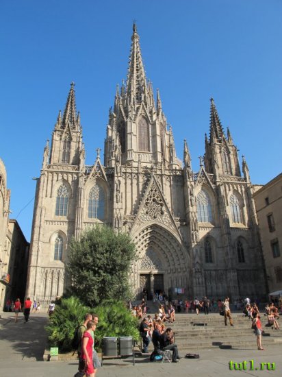 Кафедральный Собор Святого Креста и Святой Евлалии - Барселона