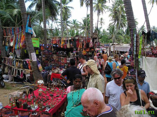 Анджуна - большой рынок