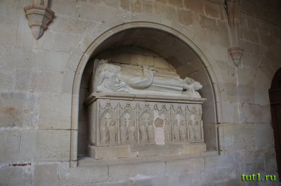 Монастырь Сантес-Креус - Каталония