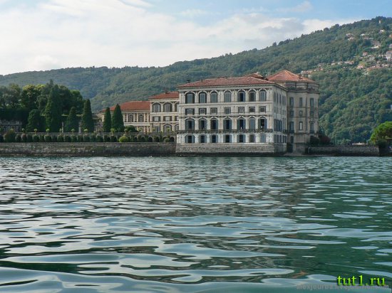 Остров Изола Пескаторе на озере Маджоре - Италия