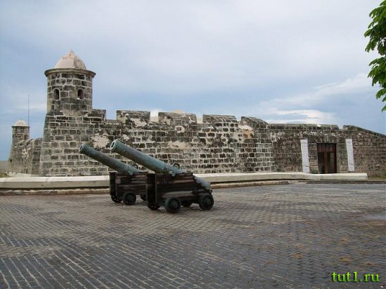 Гавана - крепость Сан-Карлос-де-ла-Кабанья