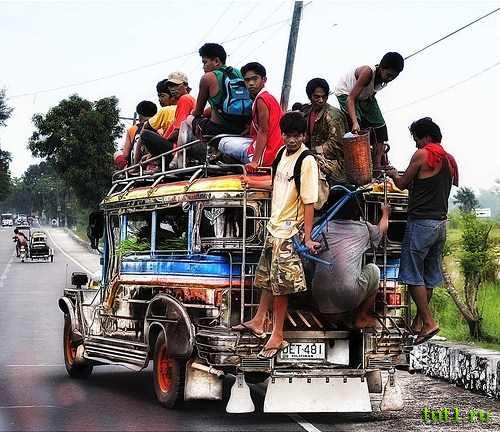 Манила - маршрутки "джипни"