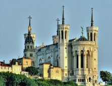 Город Лион - базилика Нотр-Дам-де-Фурвьер