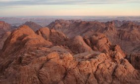 Рассвет на горе Моисея