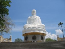 Нячанг - пагода Лонг Шон