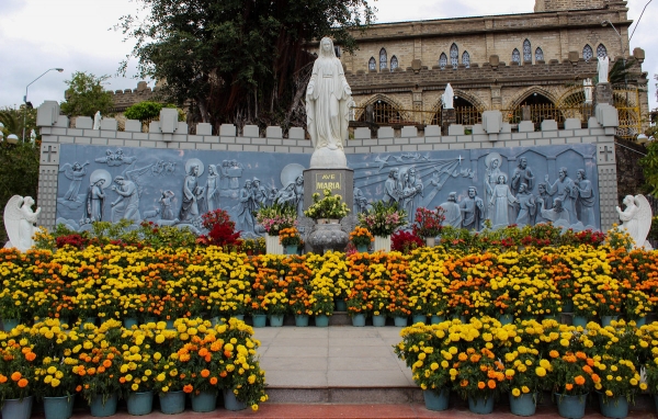 Кафедральный собор Нячанга