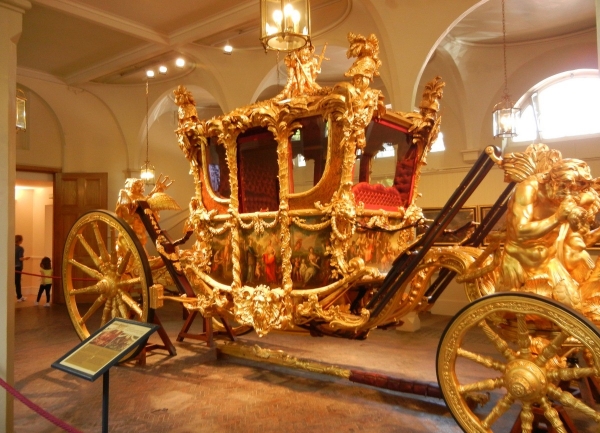 Букингемский дворец - Золотая государственная карета